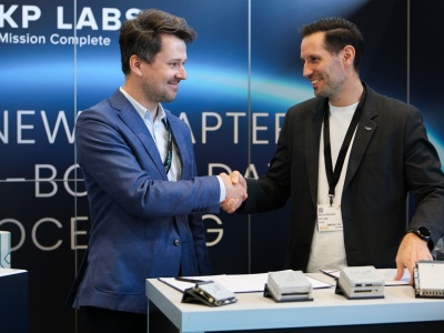 Polskie firmy opracują kompaktowe ładunki optyczne