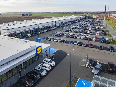 Polski rynek retail w globalnych trendach – parki handlowe i centra convenience jako motor wzrostu