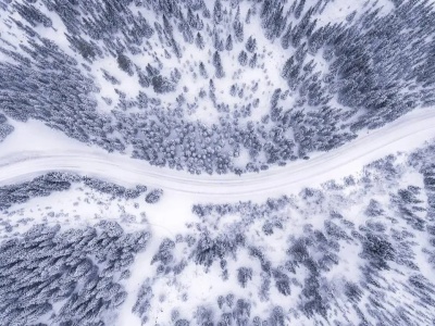 Śnieżyce na południu Polski. Kolejne powiaty objęte alertami