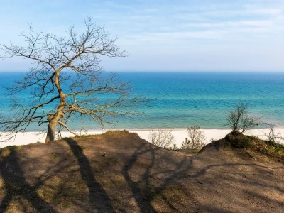 Idealna wioska nad morzem na zimę. O tej porze roku jest więcej jodu