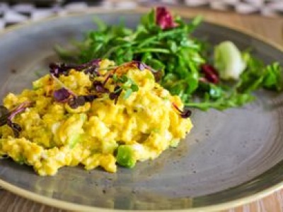 Jajecznicę wzbogacam o witaminę E i kwasy omega-3. Czuję po niej przypływ zdrowej energii