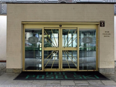 Miliony na remont hotelu dla posłów. Będą mieli wygodniej, ale kręcą nosami