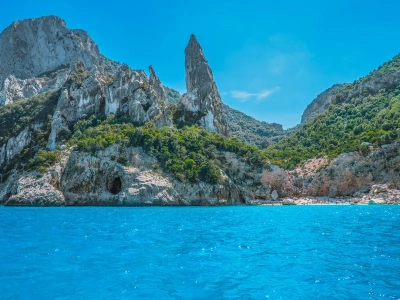 Wyspa z najpiękniejszą plażą na świecie. Polacy wysoko wśród turystów