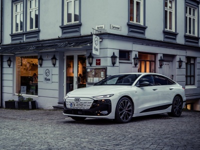 Rewolucja w salonach: Audi zdetronizowało rywali i zostało królem elektryków w Polsce