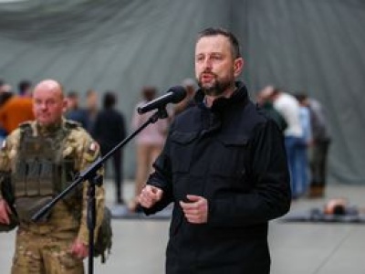 Tłumy na szkoleniach u żołnierzy. Szef MON na pierwszym dniu