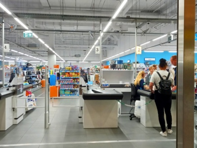 Sklepy otwarte przez trzy niedziele w miesiącu. Czy 23 listopada to niedziela handlowa?