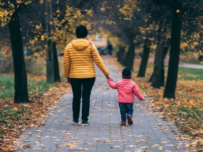 Wyszła z dzieckiem na spacer, sąsiedzi byli niezadowoleni. 