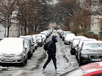 Rano nie możesz ruszyć? Ten zimowy nawyk może być winny