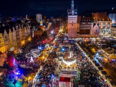 Gdańsk rozbłysnął świąteczną atmosferą. Jarmark Bożonarodzeniowy oficjalnie otwarty