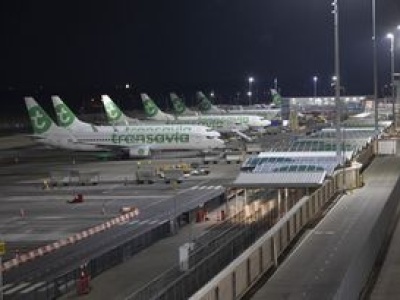 Wstrzymano ruch lotniczy w Eindhoven. Zaobserwowano drony