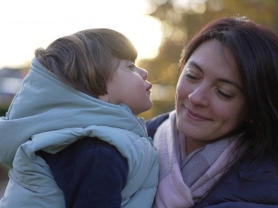 Kocham moje dzieci, ale nie zawsze lubię być ich mamą. Oto sekret większości z nas