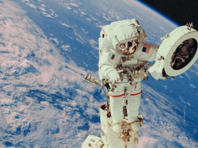 Ekspert o wyzwaniach wyścigu kosmicznego. To ostateczny koniec 