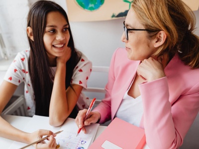 Lekcja za 50 zł, ale po 150 zł za godzinę. Szkoły języków obcych maskują wysokie ceny