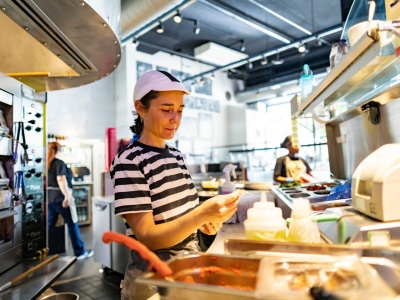 Gastronomia jako pierwszy krok w karierze. Pensja i dobre relacje mają największe znaczenie