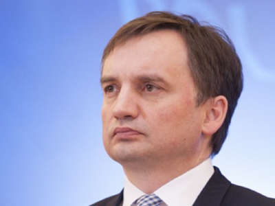 Ziobro odpowiada Giertychowi. „Dzięki temu jeszcze żyję”