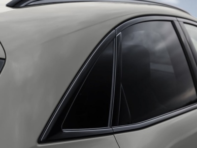 Duży SUV premium z Europy za 140 tys. zł. Chińczycy przecierają oczy, bo daje 555 l bagażnika, a spalaniem ich deklasuje