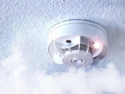 Czujniki dymu i czadu w gospodarstwie – mały koszt, duże bezpieczeństwo. Dlaczego rolnicy powinni w nie inwestować?