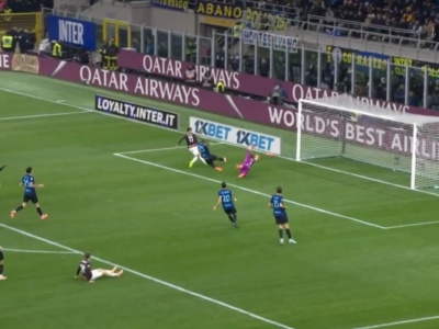 Zieliński patrzył na wielkie derby z ławki. W końcu wszedł w 78. minucie