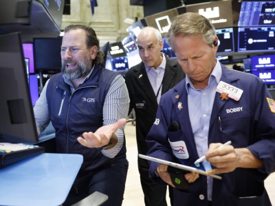 Akcje na giełdach znów rosną, bo wrócił temat obniżek stóp procentowych