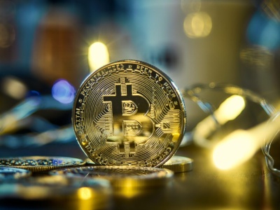 Bitcoin po trudnym tygodniu. Rynek kryptowalut wciąż szuka stabilnego gruntu