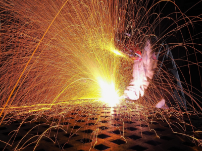 Przemysł zaskoczył wszystkich. Prognozy przebite o 78 proc.