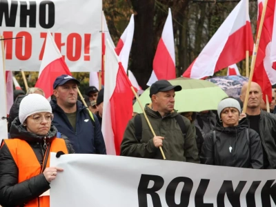 Rolnicy są wściekli i protestują. 