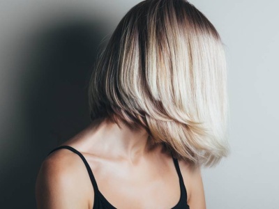 Ten szampon odświeży nawet najbardziej pożółkły blond. Wyczaruje chłodny odcień jak z salonu