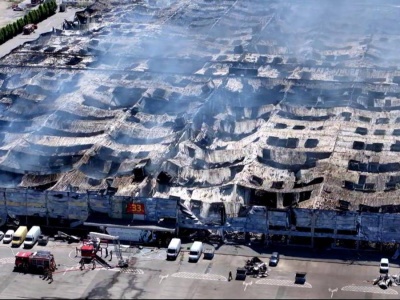 Miał nagrać, jak płonie Marywilska 44. Nastolatka z Ukrainy skazali na Litwie