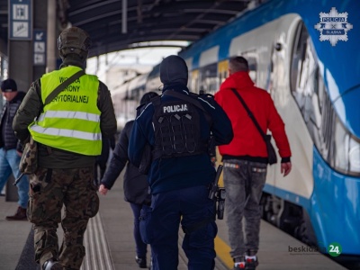 Blisko tysiąc żołnierzy i funkcjonariuszy skierowano do ochrony infrastruktury kolejowej w województwie