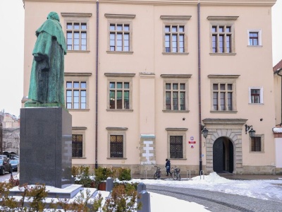 Kraków: Dyrektor XLIV LO zawieszony po zawiadomieniu kuratorium