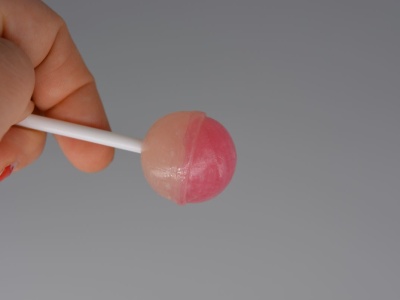 Planują przełom w diagnostyce. Smak lizaka może zdradzić, czy jesteś chory