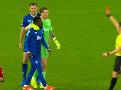 Kuriozalna czerwona kartka w meczu Manchesteru United. Trener zaskoczył wyjaśnieniem