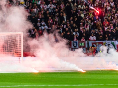 FIFA podjęła decyzję! PZPN ukarany za zachowanie kibiców podczas meczu Polska - Holandia