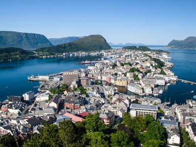 LOT uruchamia nowe połączenie. Z Warszawy do krainy fiordów i spektakularnych widoków