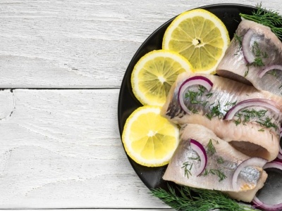 Czy należy moczyć tę rybę przed przygotowaniem? Jeden błąd może zepsuć smak całej potrawy