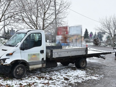 Kurów: Po imprezie ukradł busa z hurtowni, wyłamał bramę i ruszył w drogę. Następnego dnia wrócił pijany