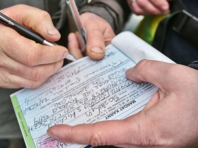 Mandaty wpędzają kierowców w długi. Rząd nie myśli o obniżce