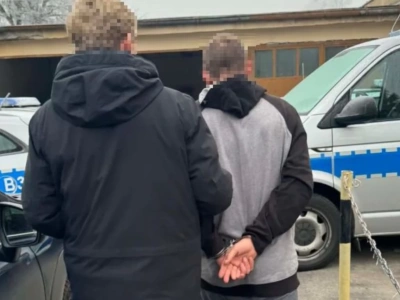 Chciał spalić szpital. Uderzył w twarz i kopał ratowników