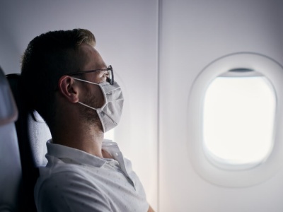 Pilne ostrzeżenie sanepidu z Brzezin. Do Polski przyleciał pasażer z podejrzeniem choroby zakaźnej