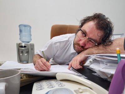 Polacy pracują na granicy wytrzymałości. Badanie pokazuje skalę problemu