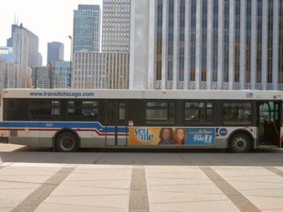 Strzały w kierunku autobusu CTA w Chicago