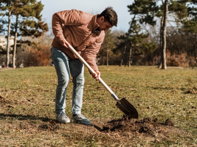 Kopał basen i znalazł skarb. Od jego wartości może się zakręcić w głowie