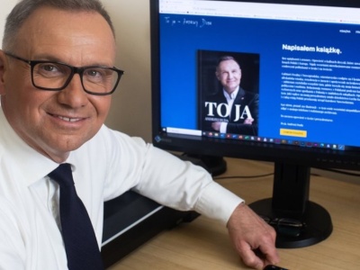 W Biedronce za 100 zł kupisz dużo rzeczy. Albo przepłacisz za nudę od Dudy