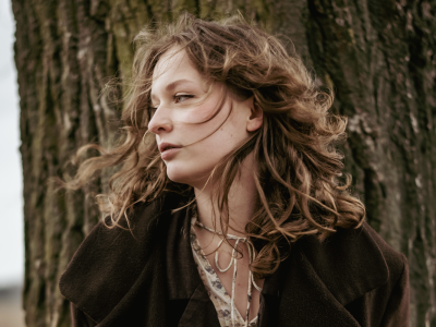 Nowa generacja mody: Gabriela Malinowska „Chciałabym, by moja kolekcja dyplomowa inspirowała innych młodych twórców do tworzenia odważnych ubrań wysokiej jakości”