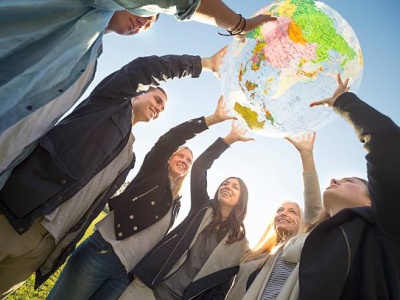 Od sprzątania budek lęgowych po codzienne wyzwania. UWM stawia na ekologię w praktyce