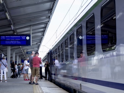 UTK: Przewozy pasażerskie w Polsce rosną szybciej niż średnia europejska