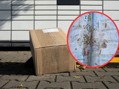 Pokazała ofertę sprzedaży używanego podręcznika do chemii. 