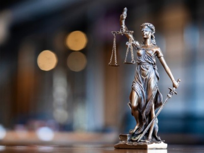 Sądy przepełnione wnioskami o opóźnienie i błędy w procedurach nadania obywatelstwa