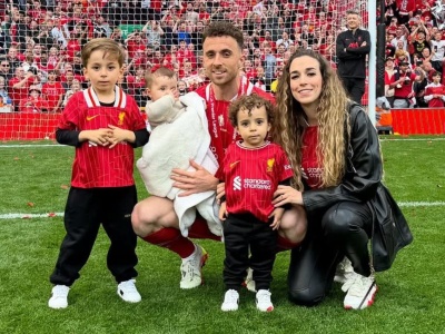 Żona Diogo Joty uczciła pierwsze urodziny córki po jego śmierci. Wzruszające kadry