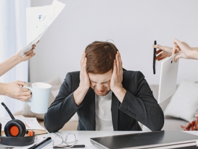 4 dni do szczęścia. Polacy nie kryją, czego chcą w pracy